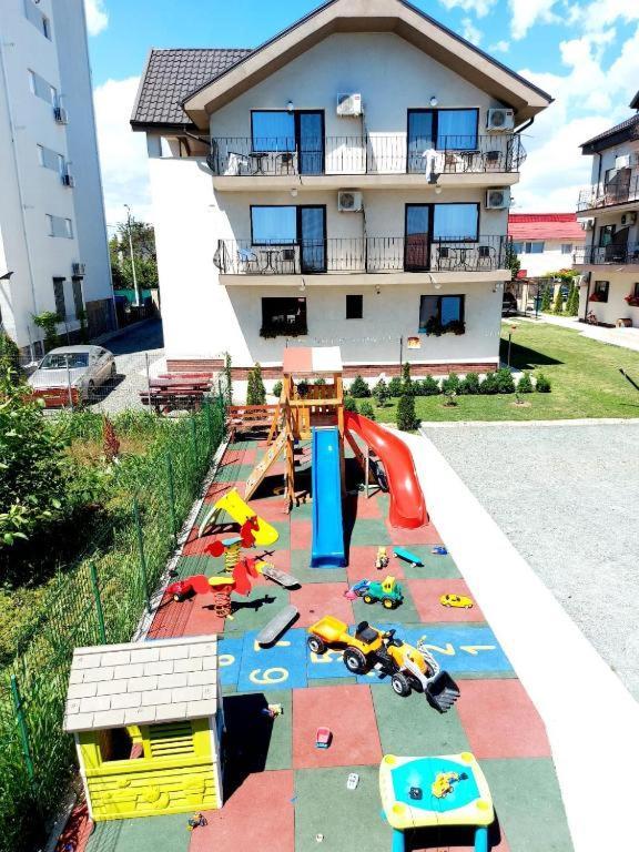 Vila Yna Navodari Dış mekan fotoğraf